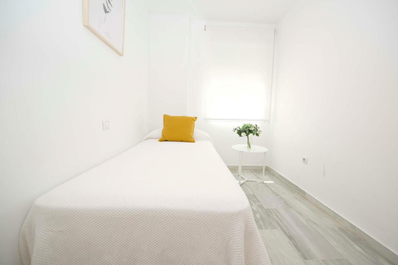 Apartamento Ferrandiz Malaga Luaran gambar